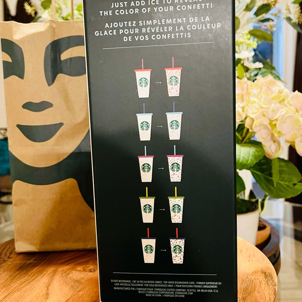 LAST ONE Starbucks Color Changing Tumbler Cups - Picture 8 of 10